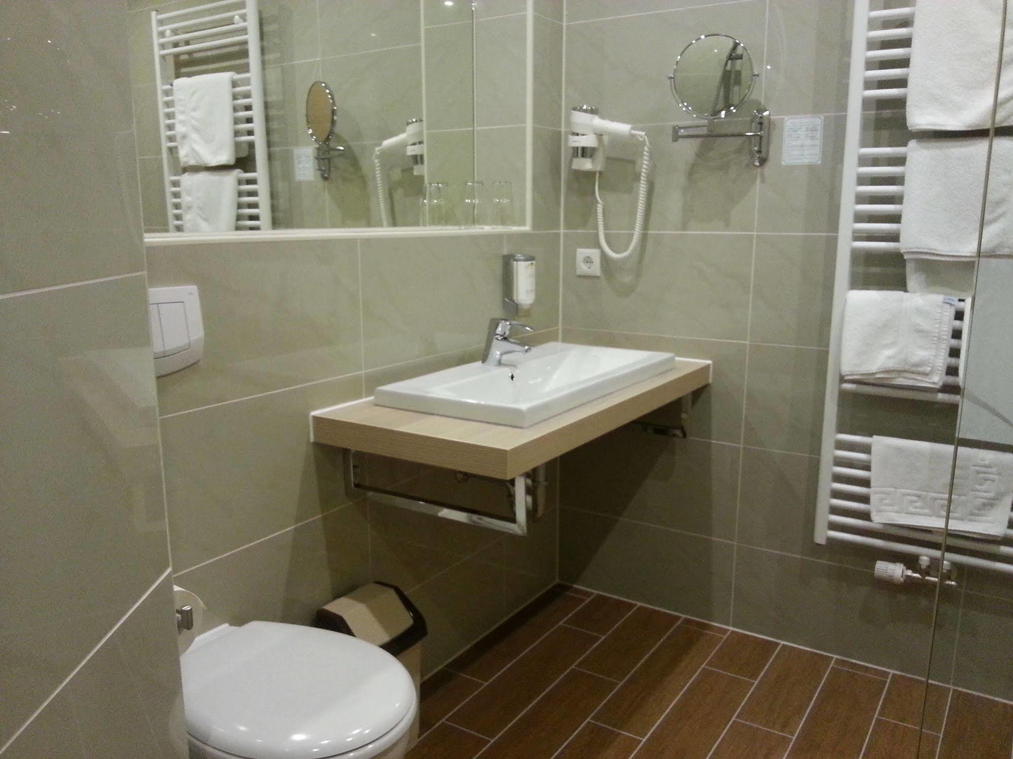 Wald-Hotel Sellin  Extérieur photo